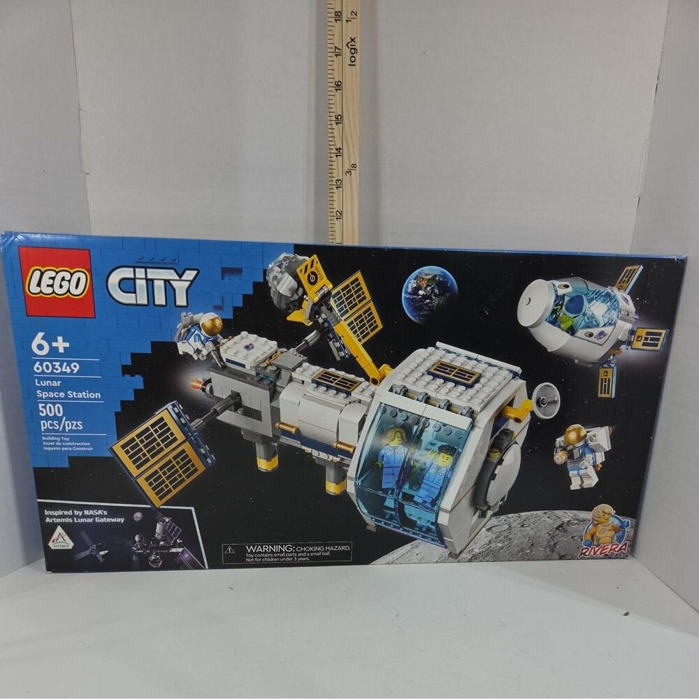 Lego Building-sets-blocks - Picture 1 of 8